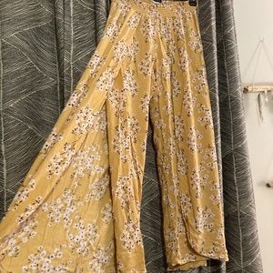 Billabong pants flowy